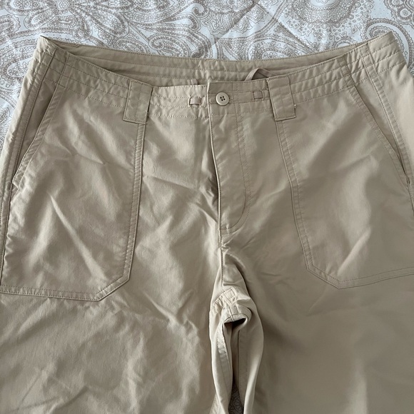 Patagonia size 12 tan/khaki hiking/trail pants. - Picture 5 of 11